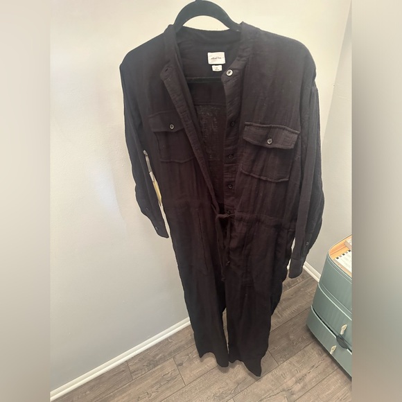Aritzia Romper - Picture 1 of 8